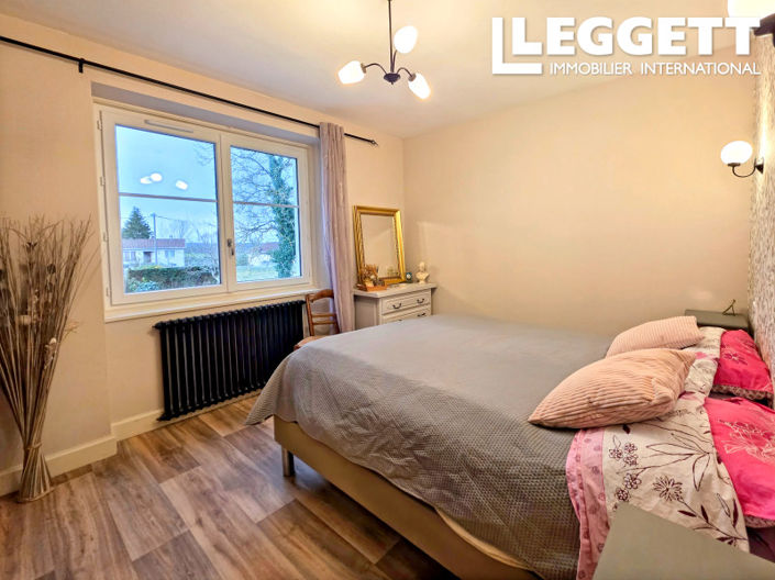 Image No.6-3 Bed House for sale