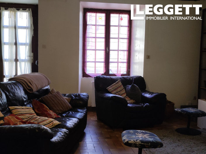 Image No.5-2 Bed House for sale