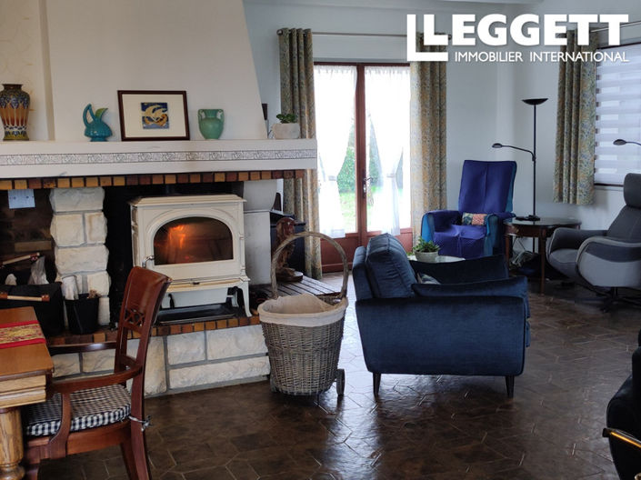 Image No.5-Maison de 4 chambres à vendre à Civray