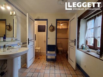 ahr0chm6ly9jzg4uagvzdglhlmltbw8vaw1hz2uvvevom