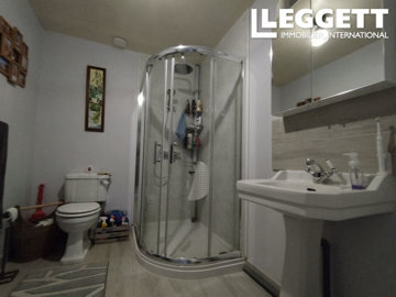 ahr0chm6ly9jzg4uagvzdglhlmltbw8vaw1hz2uvvevom