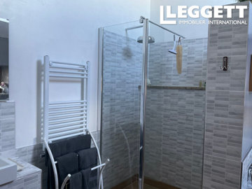 ahr0chm6ly9jzg4uagvzdglhlmltbw8vaw1hz2uvvevom