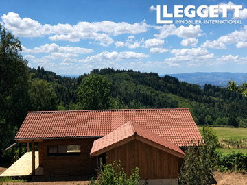 1 - Écoche, Maison