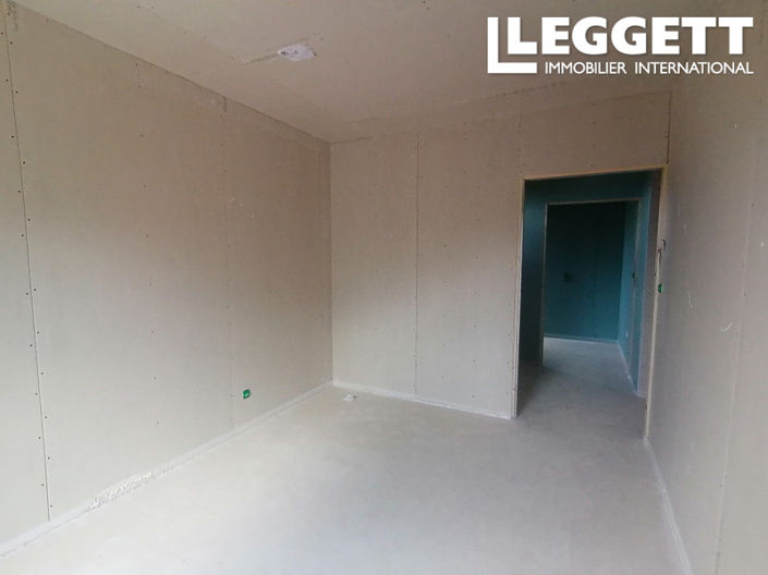 Image No.7-3 Bed House for sale