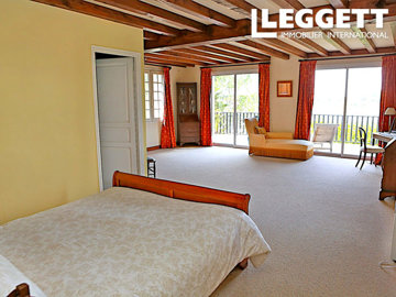 ahr0chm6ly9jzg4uagvzdglhlmltbw8vaw1hz2uvvevom