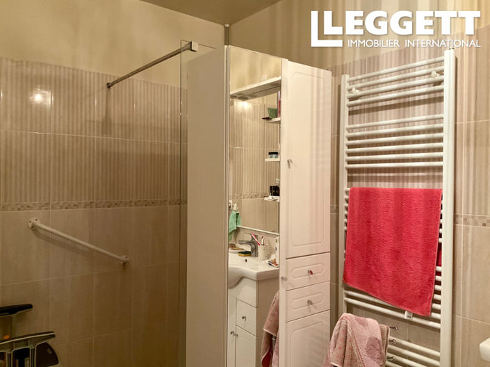 Image No.6-Maison de 9 chambres à vendre à Boussac