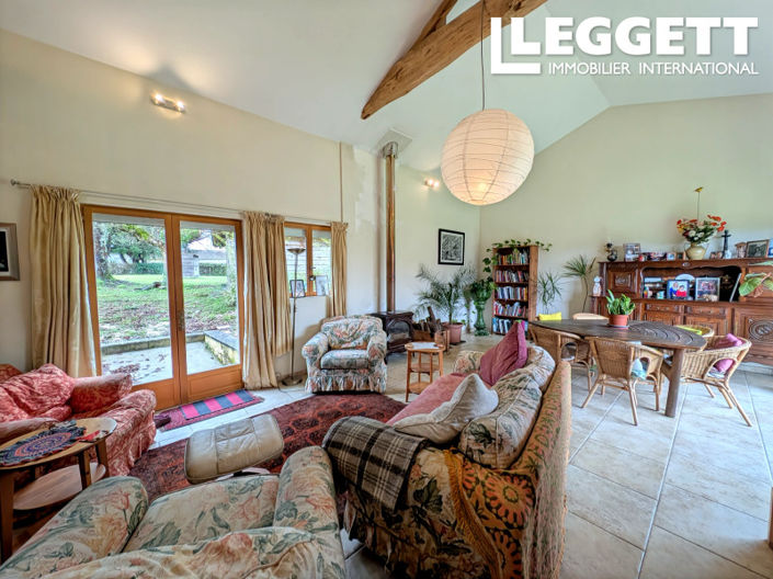 Image No.3-3 Bed House for sale