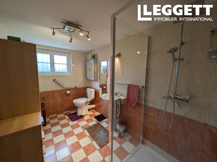 Image No.8-3 Bed House for sale