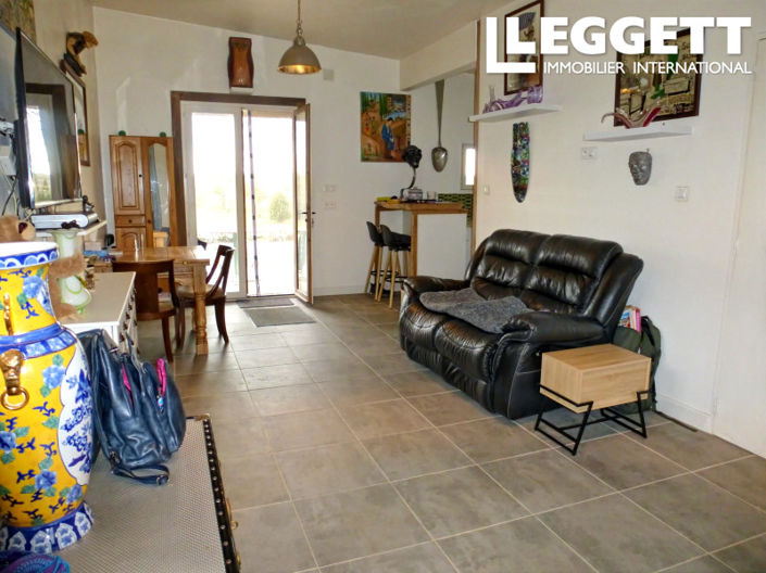 Image No.9-Maison de 1 chambre à vendre à Lafat