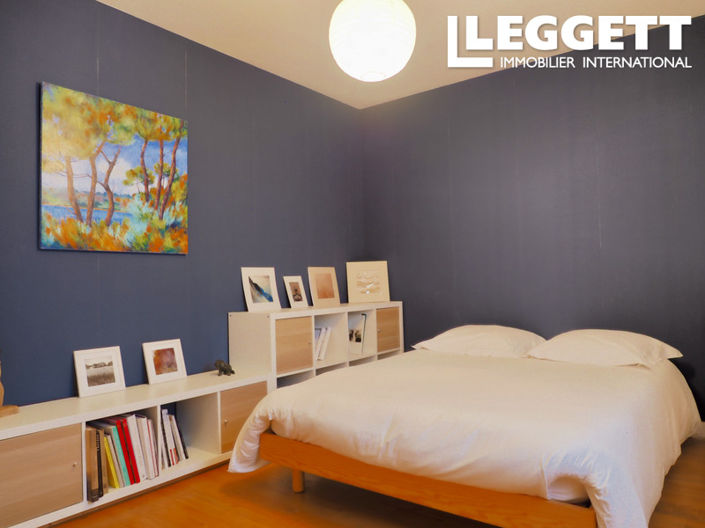 Image No.6-4 Bed House for sale