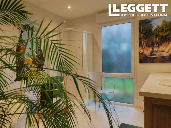 Image No.9-4 Bed House for sale