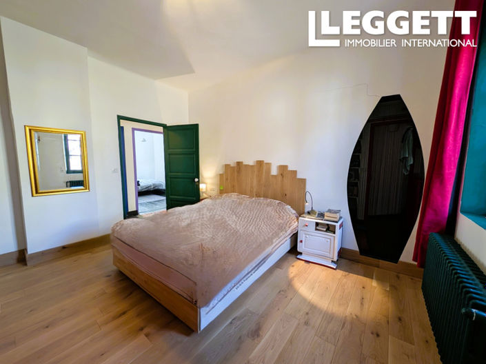 Image No.10-3 Bed Apartment for sale