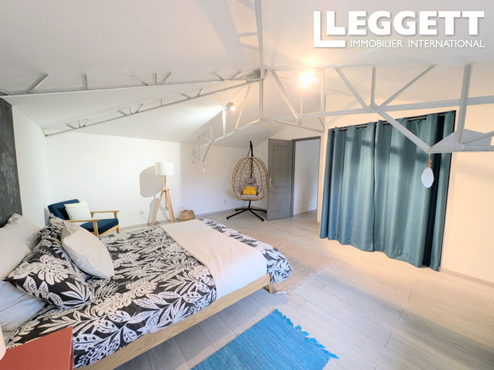 Image No.9-5 Bed House for sale