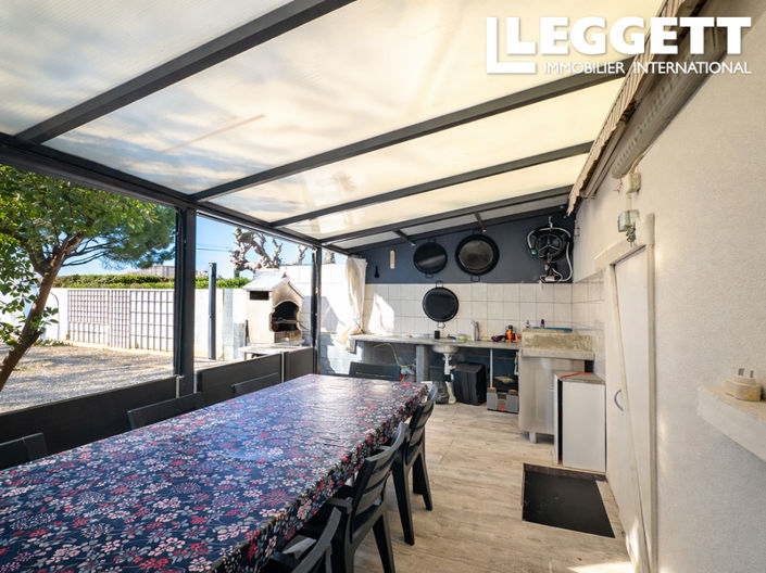 Image No.10-2 Bed House for sale