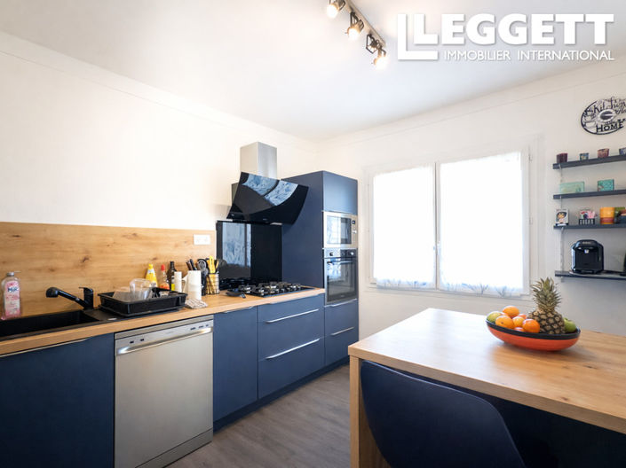 Image No.6-2 Bed House for sale