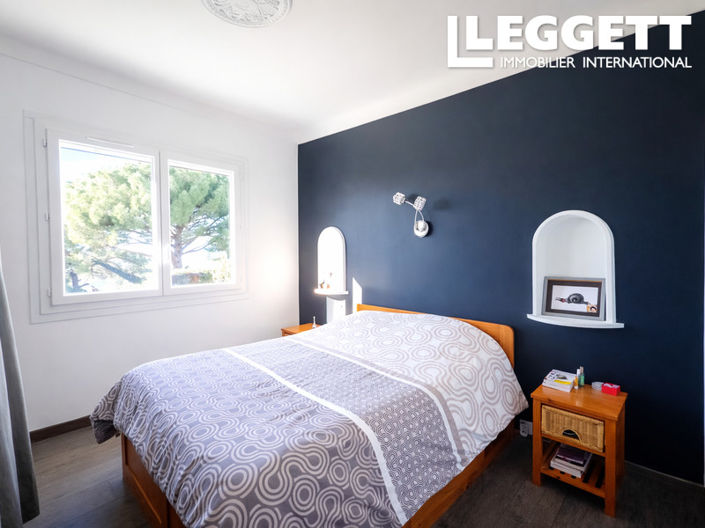 Image No.7-2 Bed House for sale