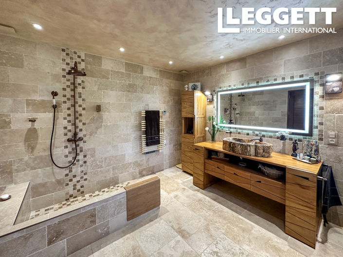 Image No.6-2 Bed House for sale