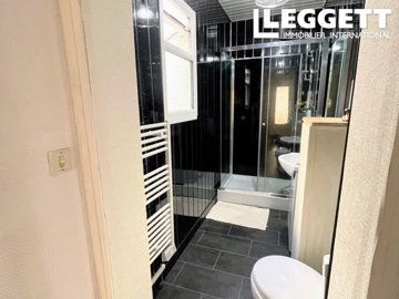 ahr0chm6ly9jzg4uagvzdglhlmltbw8vaw1hz2uvvevom