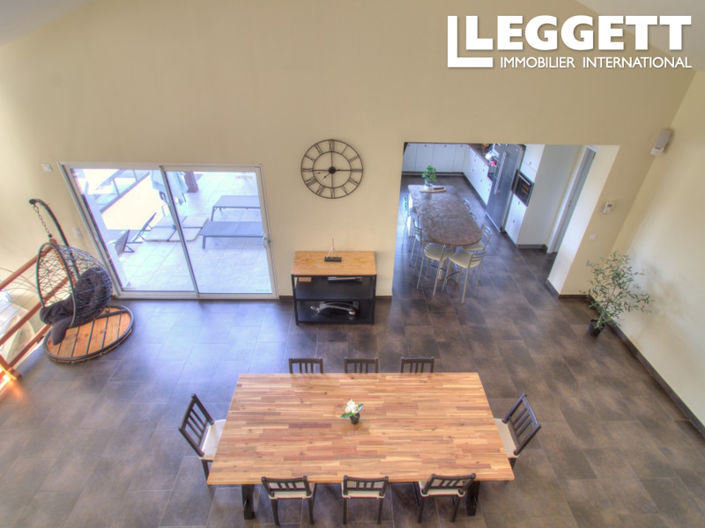 Image No.7-4 Bed House for sale