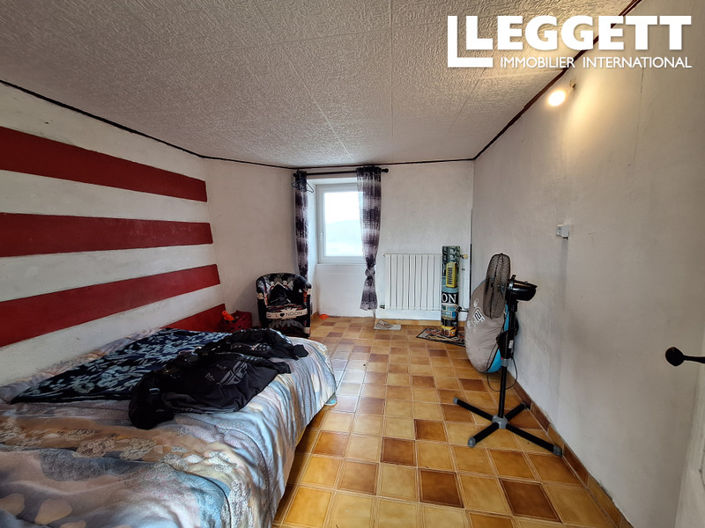 Image No.7-4 Bed House for sale