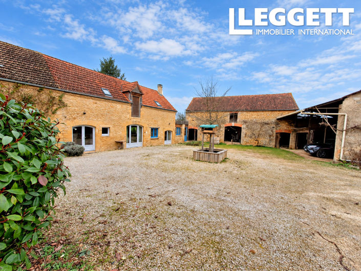 Image No.2-4 Bed House for sale