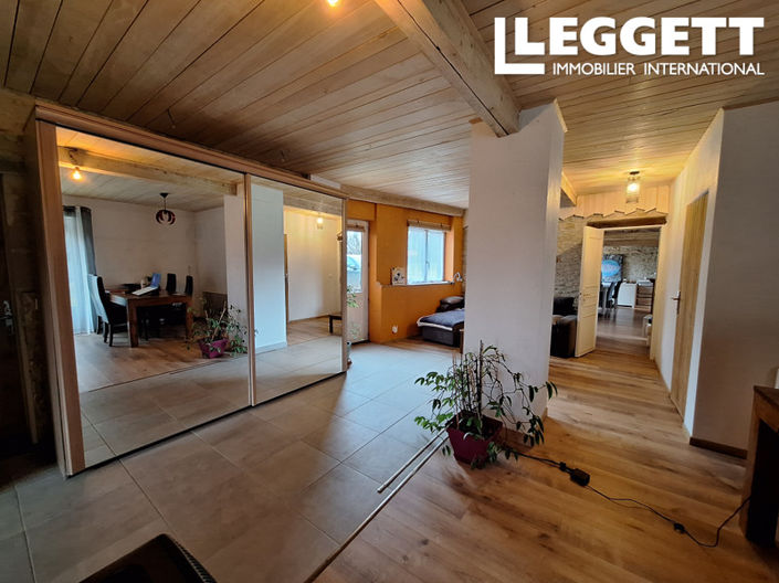 Image No.8-4 Bed House for sale