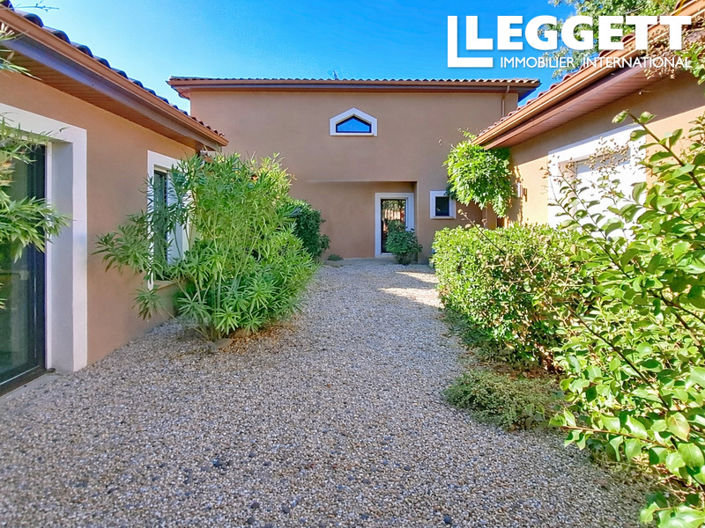 Image No.2-6 Bed House for sale