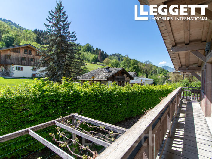 Image No.2-4 Bed House for sale