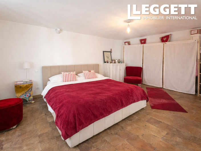 Image No.5-3 Bed House for sale