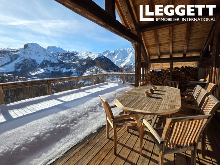 Image No.2-5 Bed House for sale