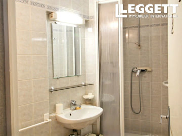 ahr0chm6ly9jzg4uagvzdglhlmltbw8vaw1hz2uvvevom