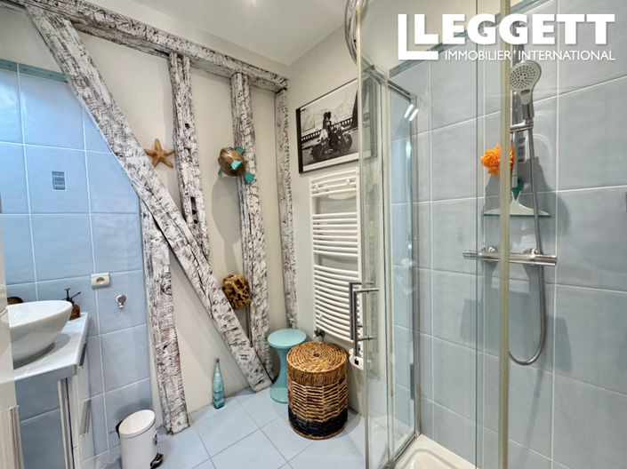 Image No.6-4 Bed House for sale