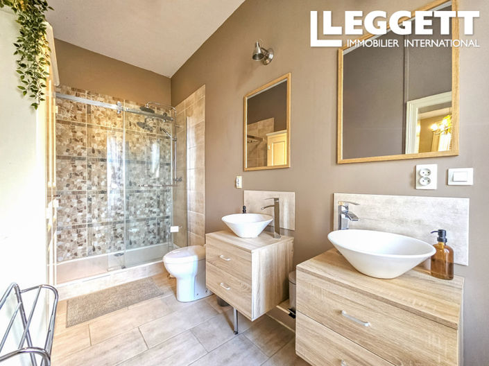 Image No.9-Maison de 6 chambres à vendre à Cosne-d'Allier