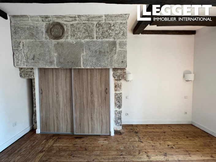 Image No.8-2 Bed House for sale