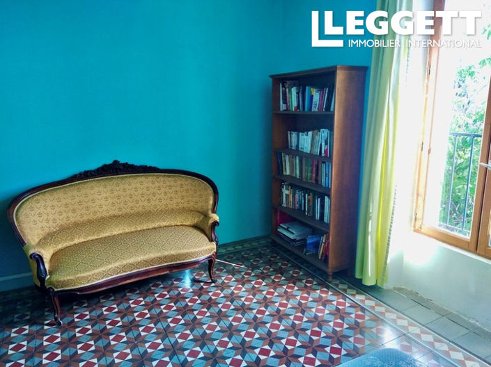 Image No.7-6 Bed House for sale
