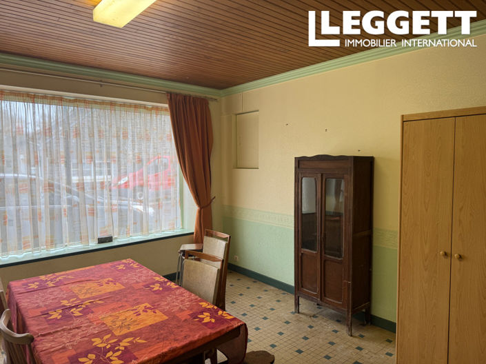 Image No.2-4 Bed House for sale