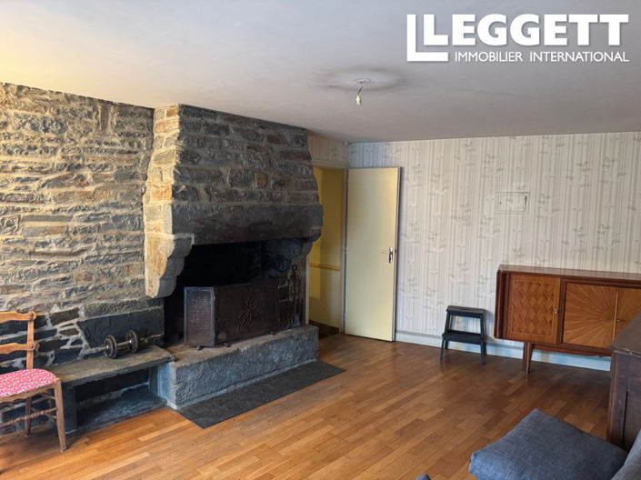 Image No.6-4 Bed House for sale