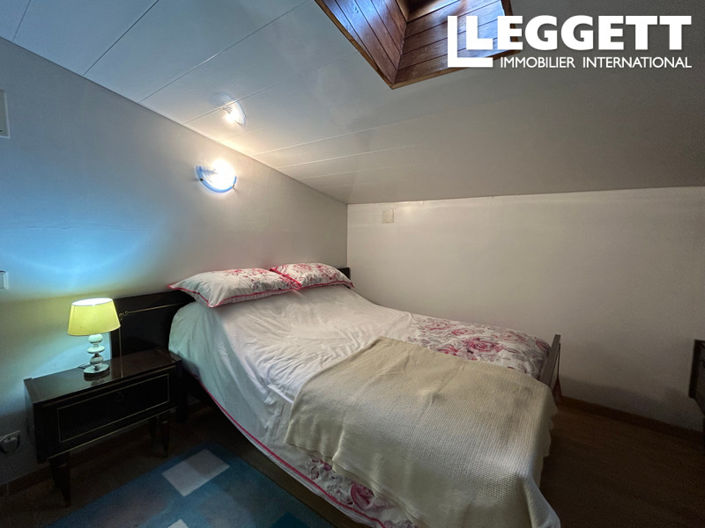 Image No.9-2 Bed House for sale