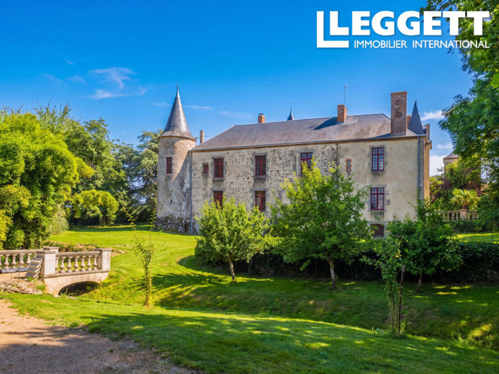 Image No.2-Châteaux de 12 chambres à vendre à Geay