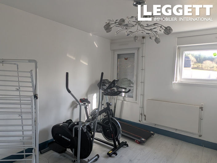 Image No.6-2 Bed House for sale