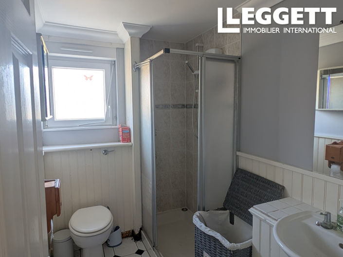 Image No.8-2 Bed House for sale