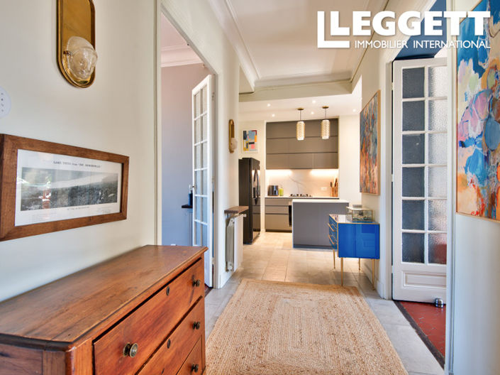 Image No.8-2 Bed Apartment for sale