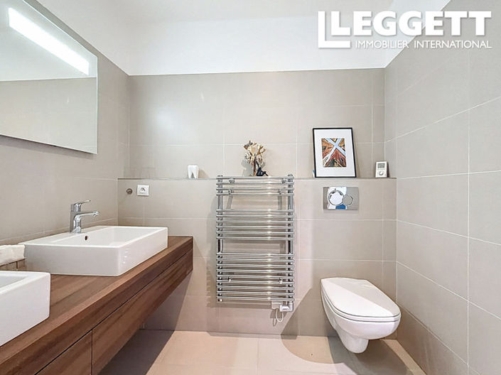 Image No.10-1 Bed Apartment for sale