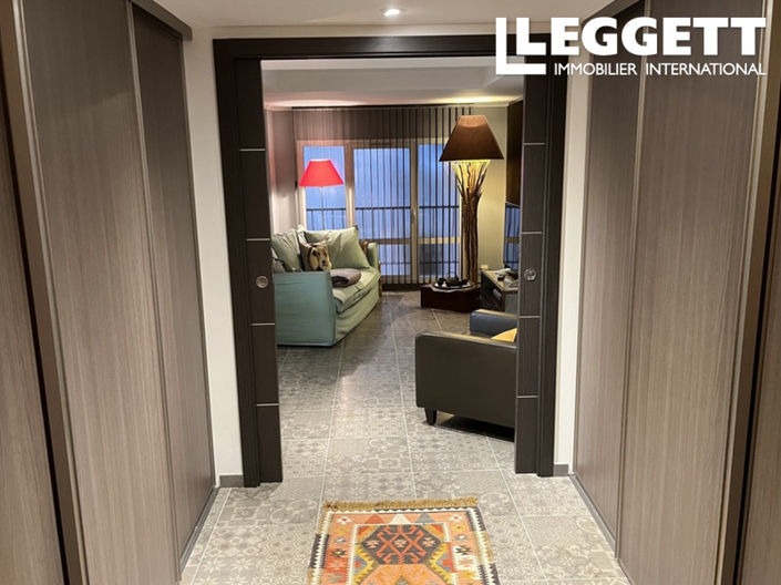 Image No.9-3 Bed Apartment for sale