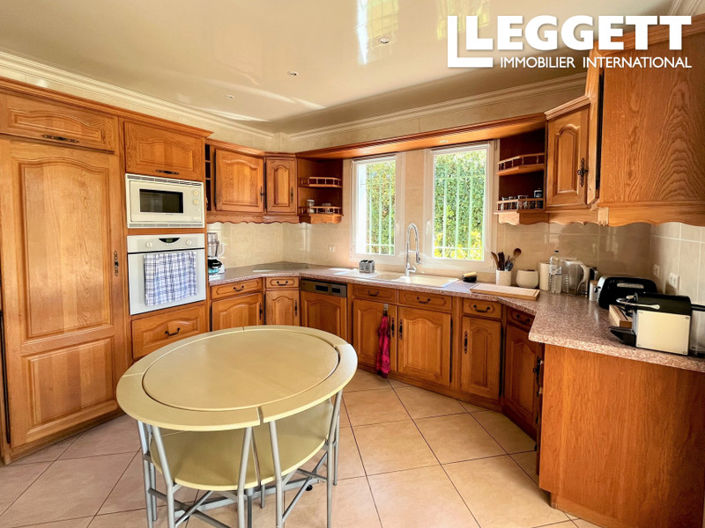 Image No.5-4 Bed House for sale