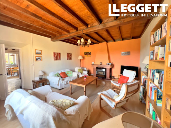 Image No.5-5 Bed House for sale