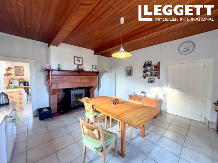 Image No.6-5 Bed House for sale