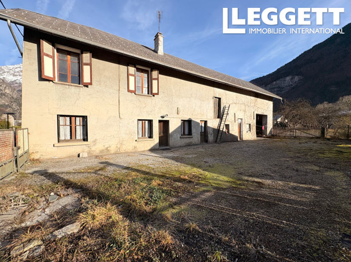 Image No.2-4 Bed House for sale