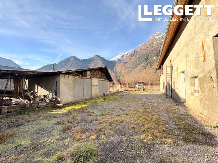 Image No.3-4 Bed House for sale