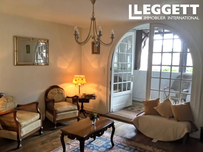 Image No.7-6 Bed House for sale